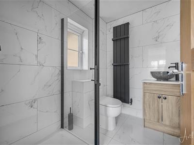Ensuite shower room